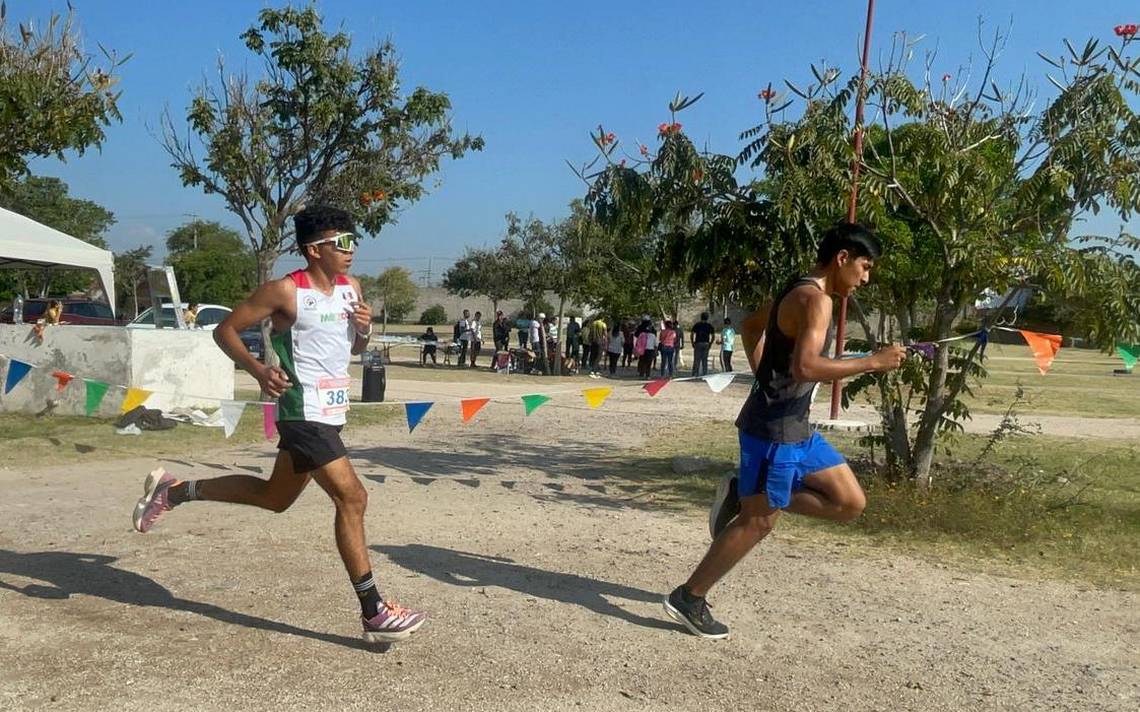 Atletas Entrenaron En Los Altos Para El Campeonato De Campo Traviesa El Sol De Cuautla 