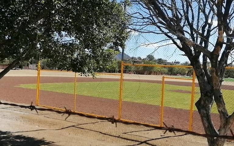 Homenaje a Juan De la Cruz, una vida dedicada al beisbol - El Sol