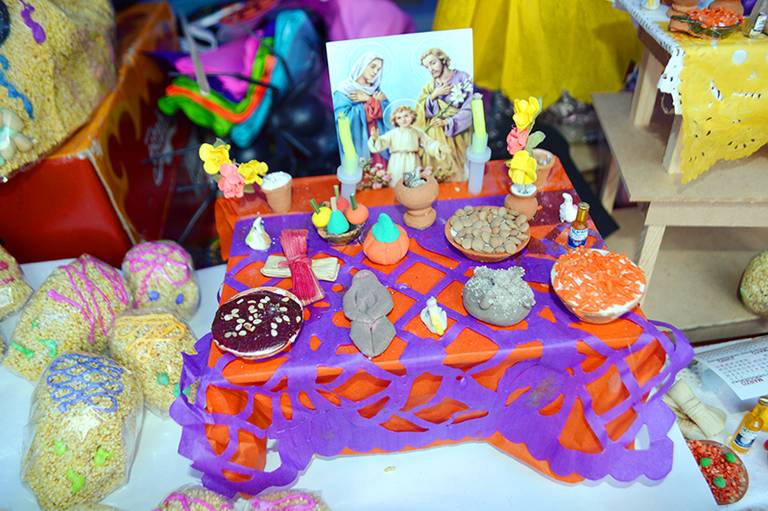 Ofrenda de muertos de 15 centímetros - El Sol de Cuautla | Noticias  Locales, Policiacas, sobre México, Morelos y el Mundo